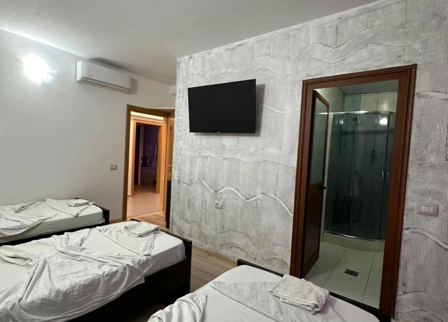 Hotel Bar Restaurant Real Bajram Curri