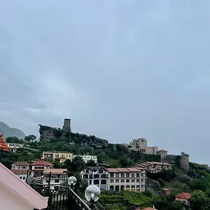 --hotel Deal-- With Castle View Kruje